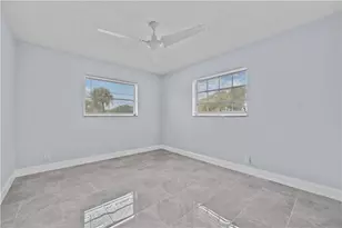 260 NW 19th St, Boca Raton, FL 33432 - Photo 13