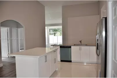 521 W Palm Aire Drive, Pompano Beach, FL 33069 - Photo 9