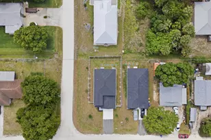 2405 88th Ave, Vero Beach, FL 32966 - Photo 7