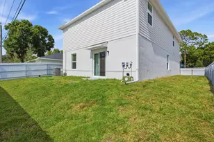 2405 88th Ave, Vero Beach, FL 32966 - Photo 15