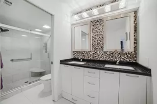 7415 Granville Dr, Tamarac, FL 33321 - Photo 9