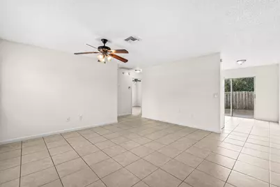 4807 Gulfstream Road, Lake Worth, FL 33461 - Photo 11