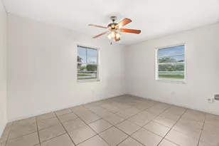 4807 Gulfstream Rd, Lake Worth, FL 33461 - Photo 9