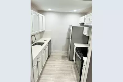 300 SW 134th Way #203e, Pembroke Pines, FL 33027 - Photo 3