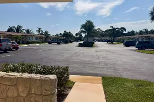 2854 E Crosley Dr Dr E, West Palm Beach, FL 33415 - Photo 15