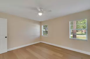 405 12th Ave, Vero Beach, FL 32962 - Photo 17
