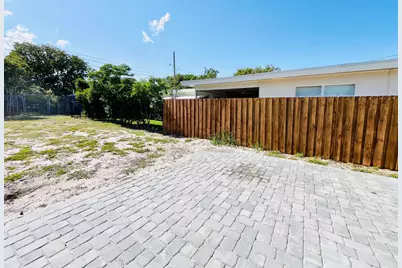 909 N C Street, Lake Worth Beach, FL 33460 - Photo 23