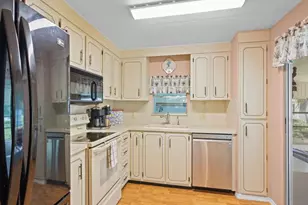 264 NE Cameo Way, Jensen Beach, FL 34957 - Photo 23