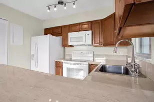 1100 SE 4th Ave, Deerfield Beach, FL 33441 - Photo 13