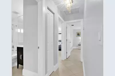432 SW Natura Avenue, Deerfield Beach, FL 33441 - Photo 17