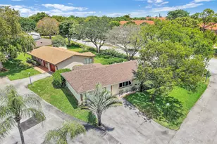 432 SW Natura Ave, Deerfield Beach, FL 33441 - Photo 35