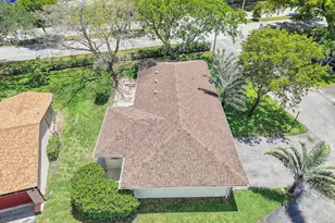 432 SW Natura Ave, Deerfield Beach, FL 33441 - Photo 43