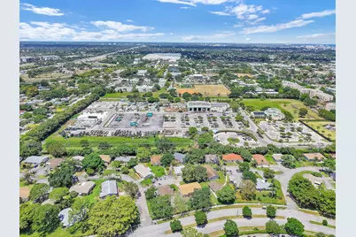 432 SW Natura Avenue, Deerfield Beach, FL 33441 - Photo 49