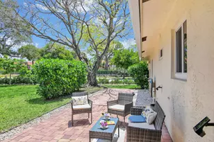 432 SW Natura Ave, Deerfield Beach, FL 33441 - Photo 29