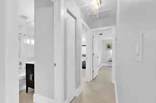 432 SW Natura Ave, Deerfield Beach, FL 33441 - Photo 17