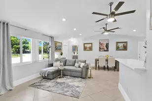 432 SW Natura Ave, Deerfield Beach, FL 33441 - Photo 5