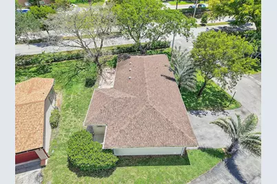 432 SW Natura Avenue, Deerfield Beach, FL 33441 - Photo 43