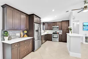 432 SW Natura Ave, Deerfield Beach, FL 33441 - Photo 3