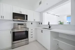 3020 NE 32nd Ave, Fort Lauderdale, FL 33308 - Photo 7