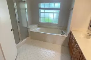 1328 Bayview Cir, Weston, FL 33326 - Photo 23