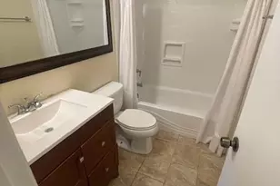1328 Bayview Cir, Weston, FL 33326 - Photo 25