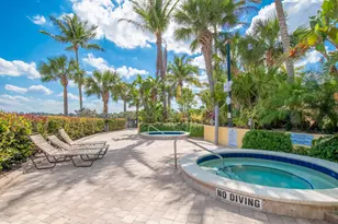 623 Castle Dr, Palm Beach Gardens, FL 33410 - Photo 23