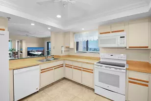 801 S Ocean Dr, Fort Pierce, FL 34949 - Photo 9