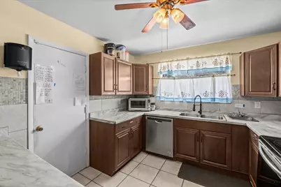 2073 SE Rainier Road, Port Saint Lucie, FL 34952 - Photo 9