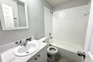 1025 SW 2nd Ct, Fort Lauderdale, FL 33312 - Photo 11