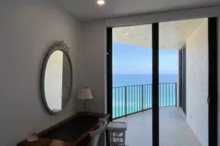 5420 N Ocean Dr, Singer Island, FL 33404 - Photo 23