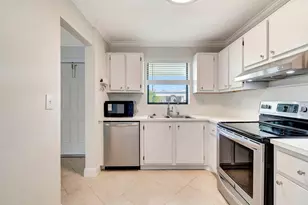 2395 Jaeger Dr, Delray Beach, FL 33444 - Photo 15