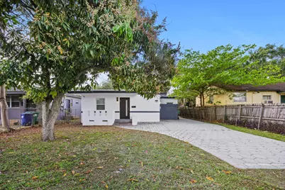 332 NW 97th Street, Miami, FL 33150 - Photo 3