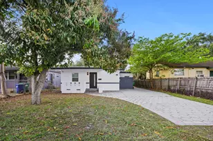 332 NW 97th St, Miami, FL 33150 - Photo 3