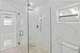 332 NW 97th St, Miami, FL 33150 - Photo 23