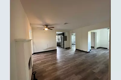 84 E North Shore Avenue, North Fort Myers, FL 33917 - Photo 3