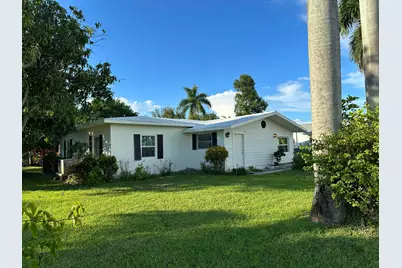 84 E North Shore Avenue, North Fort Myers, FL 33917 - Photo 13