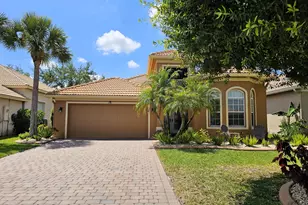 332 NW Stratford Ln, Port Saint Lucie, FL 34983 - Photo 1