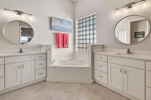 332 NW Stratford Ln, Port Saint Lucie, FL 34983 - Photo 39