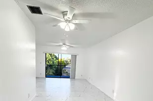 10687 Royal Palm Blvd, Coral Springs, FL 33065 - Photo 5
