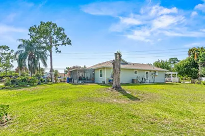 2411 SE Floresta Drive, Port Saint Lucie, FL 34984 - Photo 15