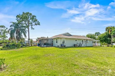 2411 SE Floresta Drive, Port Saint Lucie, FL 34984 - Photo 11