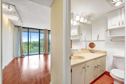 2802 N 46th Avenue #B620, Hollywood, FL 33021 - Photo 43