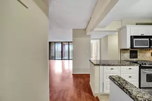 2802 N 46th Ave, Hollywood, FL 33021 - Photo 9