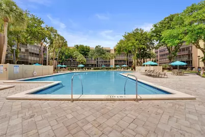 2802 N 46th Avenue #B620, Hollywood, FL 33021 - Photo 57