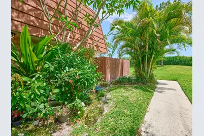 1540 Masters Circle #180, Delray Beach, FL 33445 - Photo 3