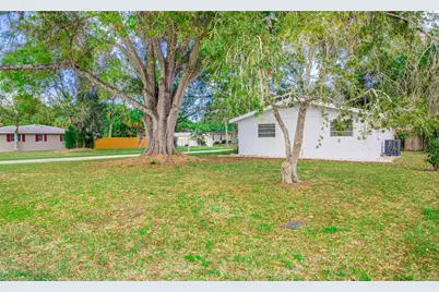 3105 18th Street, Vero Beach, FL 32960 - Photo 5