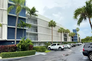 877 NE 195th St, Miami, FL 33179 - Photo 1