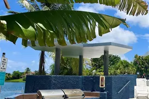 877 NE 195th St, Miami, FL 33179 - Photo 5
