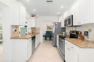 8609 NW 59th Pl, Tamarac, FL 33321 - Photo 9
