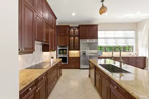 8289 Emerald Ave, Parkland, FL 33076 - Photo 13